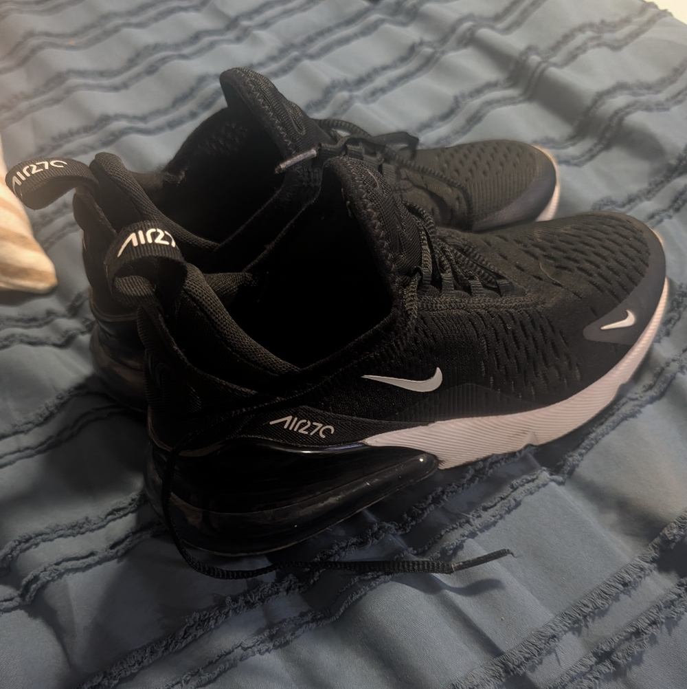 Nike Air Max 270 Black/White Sneakers